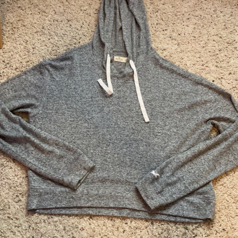Light grey Hollister top Size S